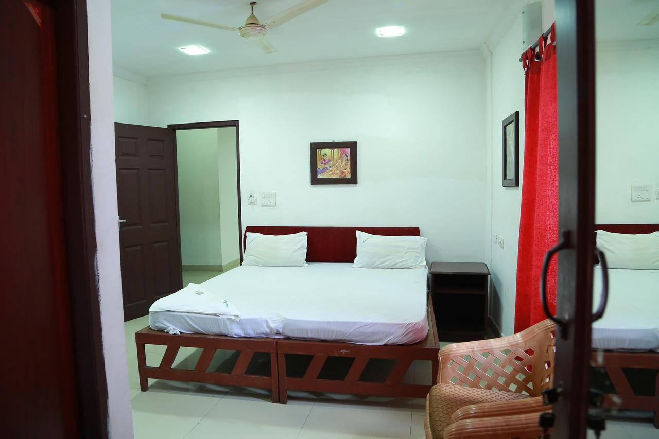 Swades Residency Hotel Cheruvalli Kültér fotó