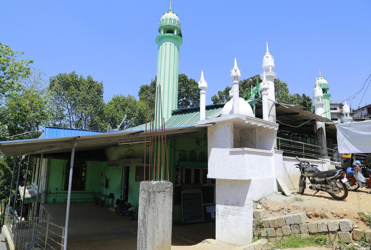 Swades Residency Hotel Cheruvalli Kültér fotó